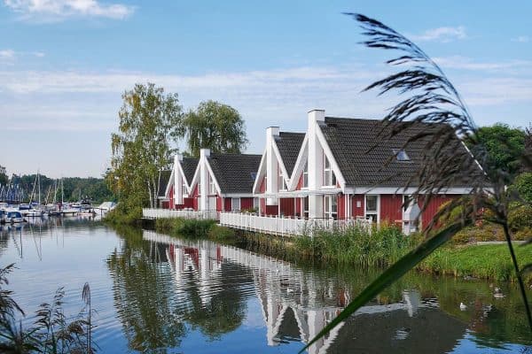 Ferienhaus Pirat mit Wasserterrasse inkl. Nebenkosten in Wendisch Rietz