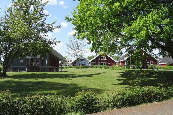 Ferienhaus Seeperle 1. Reihe zum See mit Whirlpool in Wendisch Rietz